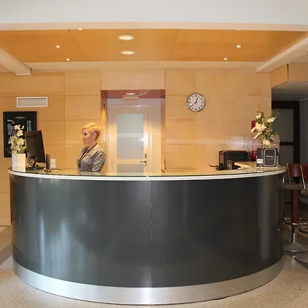 Hotel Hopeaniemi 3*